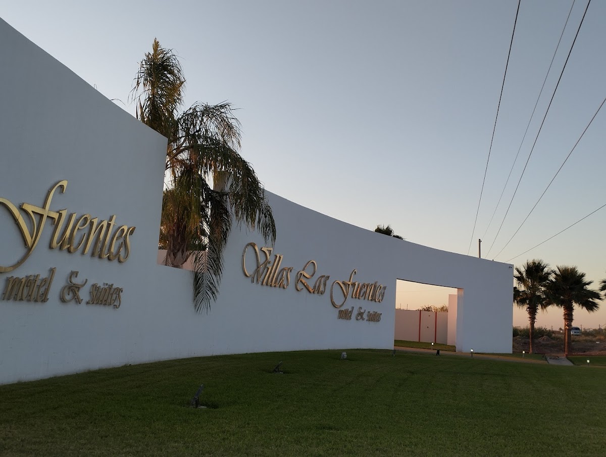 Villas Las Fuentes Hotel & Suites